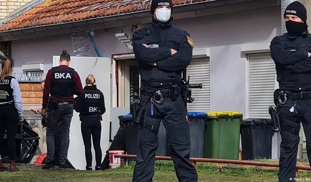 Almanya'da yeni askerlik yasası sonrası vicdani ret başvuruları patladı