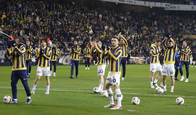 Fenerbahçe'de tarihi kongrenin ilk günü sona erdi: İşte dakika dakika yaşananlar