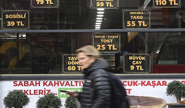 Türkiye’de lokanta ve kafelerde fiyat listelerinin giriş kapısı önünde yer alması uygulaması başladı
