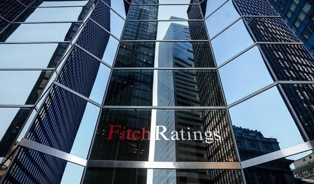 Fitch, Türkiye'nin kredi notunu yükselti