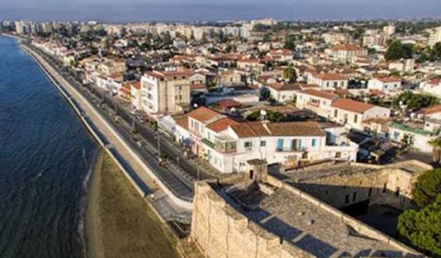 Rum Sayıştay Başkanı Kıbrıs Türk taşınmazlarında hukukun uygulanmasını talep etti