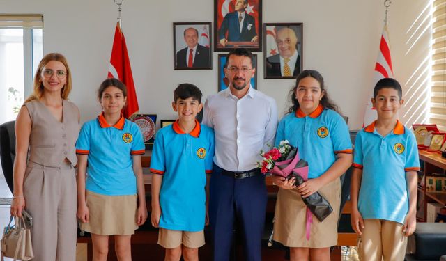Polatpaşa İlkokulu öğrencileri Gazimağusa Belediyesi'ne ziyarette bulundu