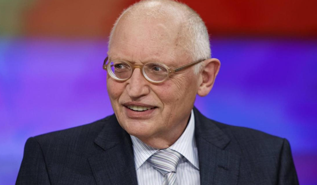 Verheugen: “Kıbrıs sorunu Klerides’le çözülebilirdi”