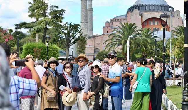 Güney Kıbrıs'ta Ocak 2026’da turist gidiş gelişleri arttı