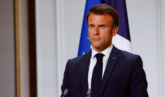 Fransa'da Macron'un "yeni hükümetin hemen kurulamayacağı" mesajı tepkiye neden oldu
