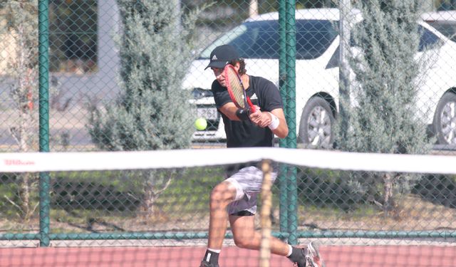 KKTC'nin de yer aldığı ITF Uluslararası W50 Tenis Turnuvası final müsabakalarıyla devam ediyor