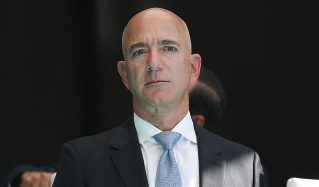 Washington Post'un sahibi Bezos, gazetenin "başkan adayı desteklememe" kararını savundu