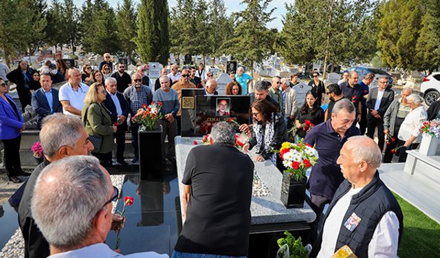 Cemal Arkut, vefatının birinci yıl dönümünde kabri başında anıldı