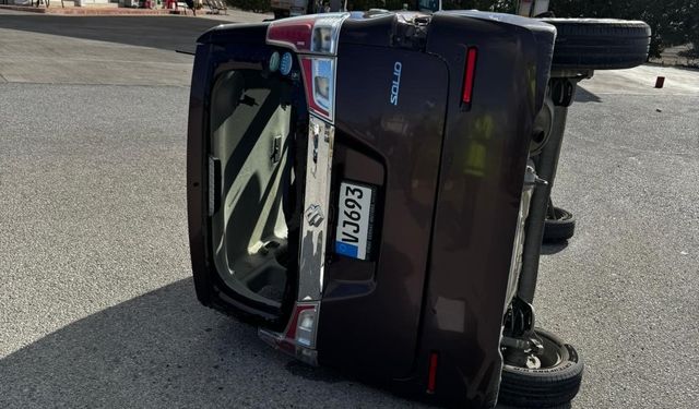 İskele-Geçitkale ana yolunda petrol istasyonunda trafik kazası...