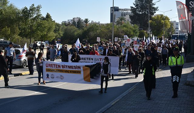 KTSO ve KTEZO hükümeti protesto için ortak eylem yaptı