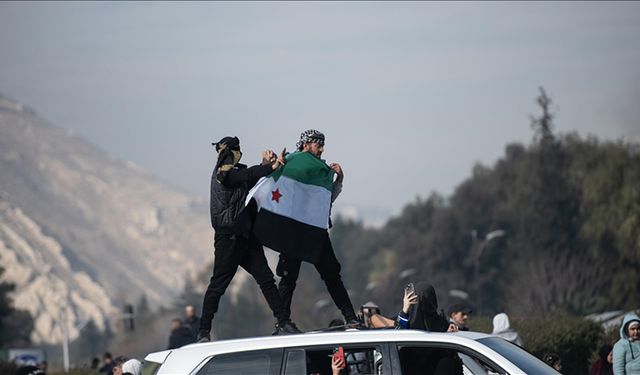 Suriye muhalefeti, 8 Aralık gününü "Milli Bayram" ilan etti