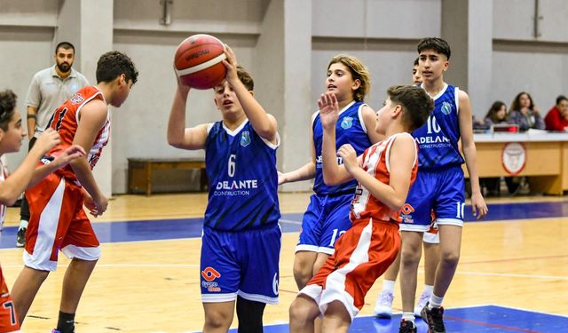 ttec  U 14’te kazanan KoopBank Gençlik