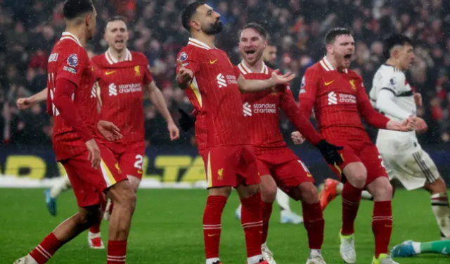 Liverpool puan kaybına rağmen zirvede