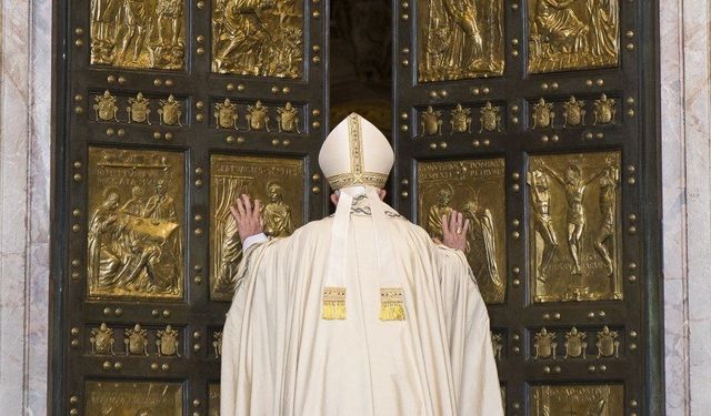 Papa Franciscus hayatını kaybetti: Bundan sonraki süreç nasıl işliyor?