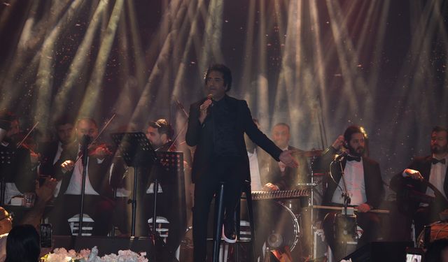 Mahsun Kırmızıgül, önceki akşam kıbrıs Lord’s Palace Hotel  sahnesindeydi