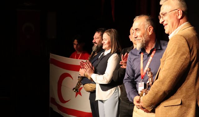 “Hırsız Var” oyunu Afyonkarahisar’da sahnelendi