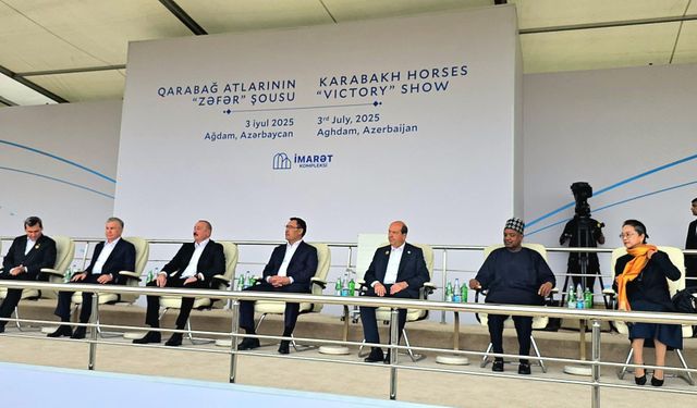 Cumhurbaşkanı Tatar, Azerbaycan’da Atların Zafer Gösterisi’ni izledi