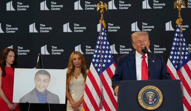 Trump, Sylvester Stallone'un da olduğu bazı sanatçıları "Kennedy Onur Ödülleri"ne aday gösterdi
