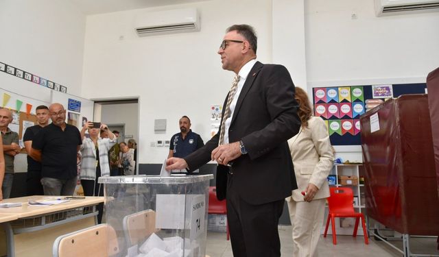 Özerdağ, seçmenleri oy kullanarak vatandaşlık ve anayasal görevlerini yerine getirmeye çağırdı