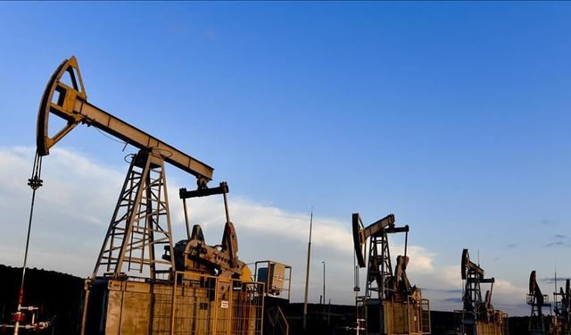 Brent petrolün varili 60,69 dolardan işlem görüyor