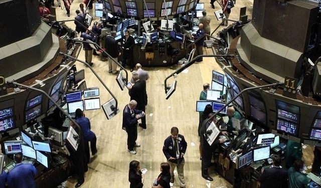 Küresel piyasalar haftaya yön arayışıyla başladı