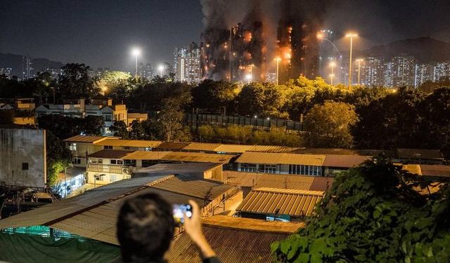 Hong Kong'da sitede çıkan yangında ölenlerin sayısı 94'e yükseldi