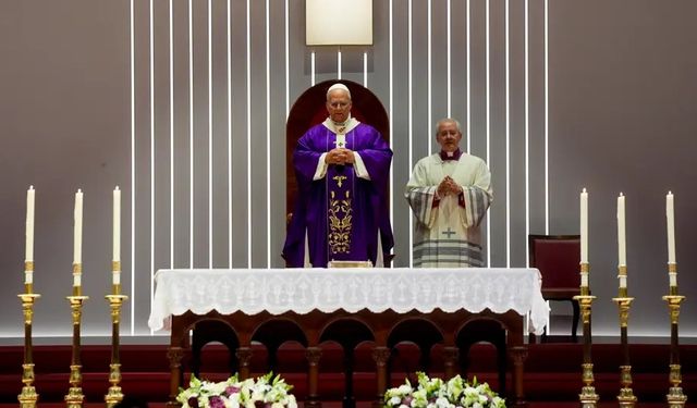 Papa 14. Leo, Wolkswagen Arena'da 4 bin kişilik ayini yönetti