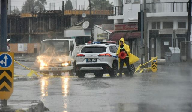 Hastane Çemberi ile Ortaköy trafik ışıkları arası trafiğe açıldı