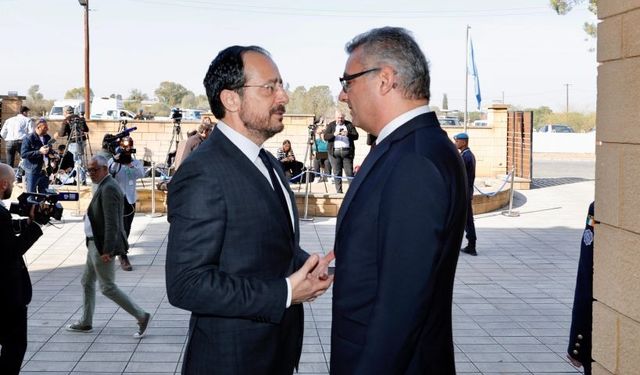 Erhürman ve Hristodulidis’ten kritik görüşme trafiği