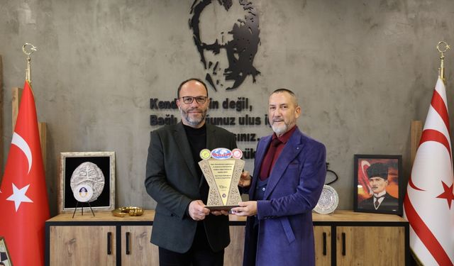 İskele Belediye Başkanı Sadıkoğlu, Kadirağa'yı kabul etti