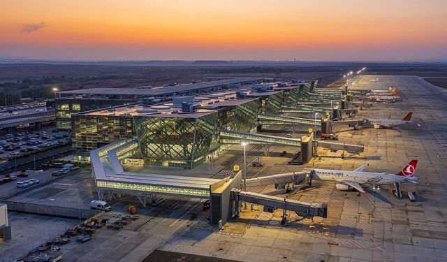 Türkiye, olası askeri harekat nedeniyle Ercan için NOTAM yayımladı