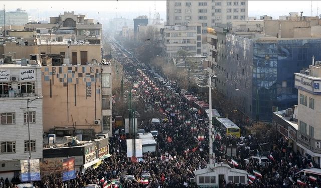 HRANA: İran'da protestolarda ölenlerin sayısı 5 bini geçti