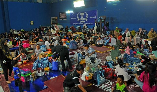 Endonezya'daki toprak kaymasında ölü sayısı 55'e yükseldi