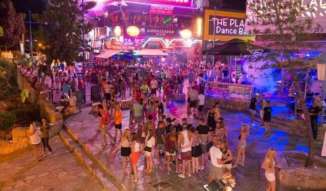 Ayia Napa’da kadınlara kötü muamele iddiası