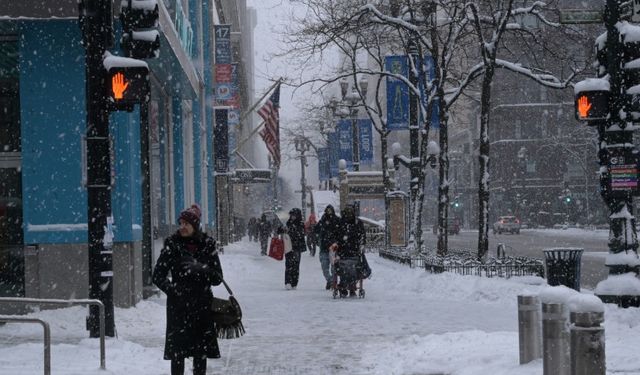ABD'de kar fırtınası: 11 kişi hayatını kaybetti, yüz binlerce hane elektriksiz