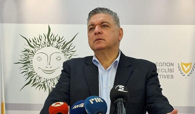 Sikas dokunulmazlık hakkından feragat etti