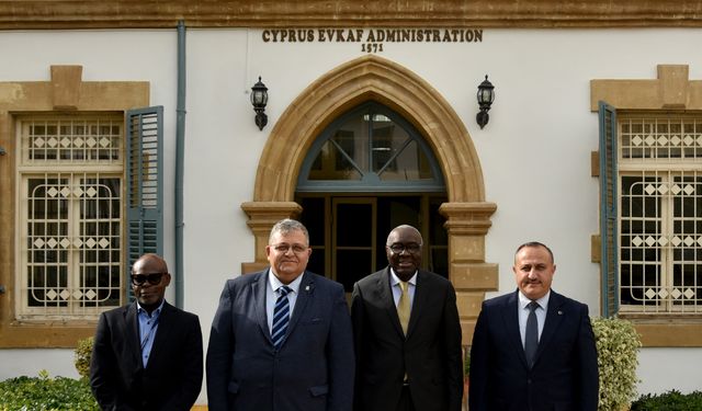 BMGS Kıbrıs Özel Temsilcisi Diagne, Kıbrıs Vakıflar İdaresi’ni ziyaret etti