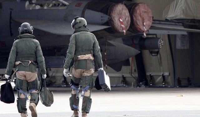 Birleşik Krallık, ABD’nin Ağrotur üssü üzerinden İran’a hava saldırısı düzenlemesine onay vermedi