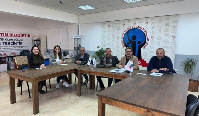 CTP Eğitim Komitesi, Esnaf ve Zanaatkarlar Odası’nı ziyaret etti