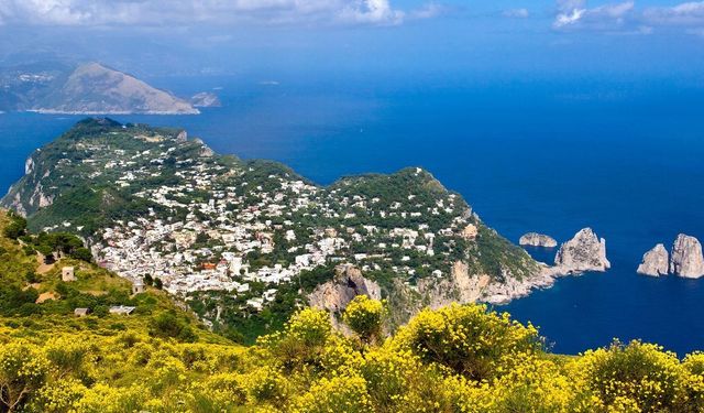 İtalya'nın Capri Adası açıklarında 5,9 büyüklüğünde deprem