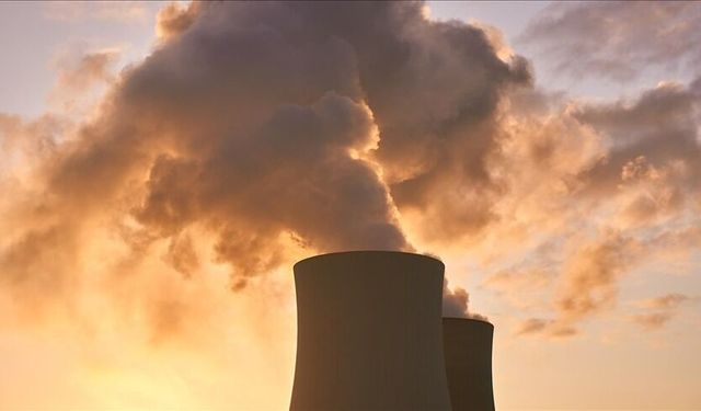 Fransa'da, 34 ülkeden "herkes için güvenli ve uygun nükleer enerji" sağlanmasına ilişkin ortak bildiri