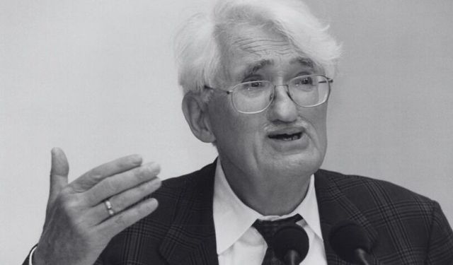 Alman filozof Habermas hayatını kaybetti
