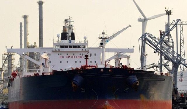 Uraloğlu: “Karadeniz'de petrol tankerinin İDA ile vurulduğunu düşünüyoruz”