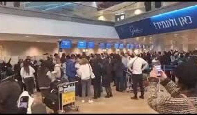 Uçuşların kısıtlandığı İsrail'de, ülkeden ayrılmak isteyenler sınır kapılarında uzun kuyruklar oluşturdu