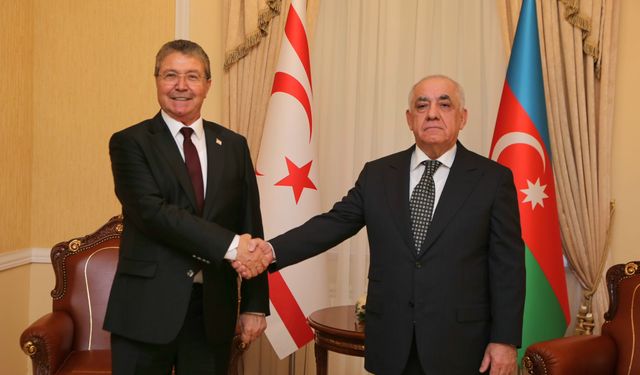 Başbakan Üstel, Bakü’de Azerbaycan Başbakanı Asadov ile görüştü