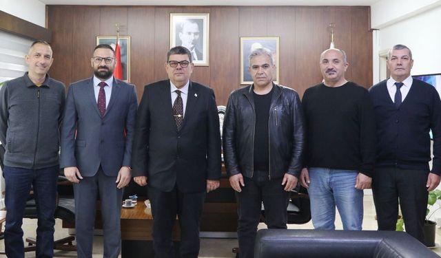 Maliye Bakanı Berova, KKTC Fırın ve Unlu Mamuller Derneği’ni kabul etti