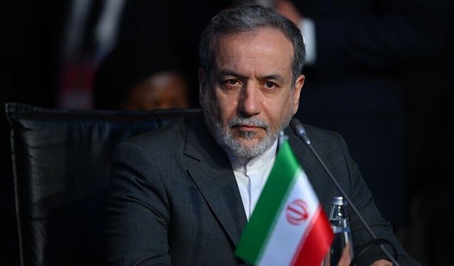 Erakçi: "(Müzakerelerde) Ülkenin çıkarlarını güvence altına almalıyız"