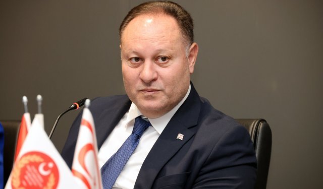 Öztürkler: F-16 savaş uçakları Lefkoşa semalarında buranın gerçek sahiplerinin Kıbrıslı Türkler olduğunu gösterdi