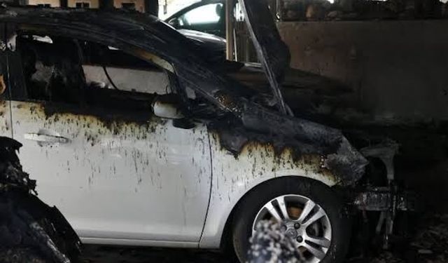 Yunanistan'dan iktidar partisi üyelerinin evlerine bombalı saldırı