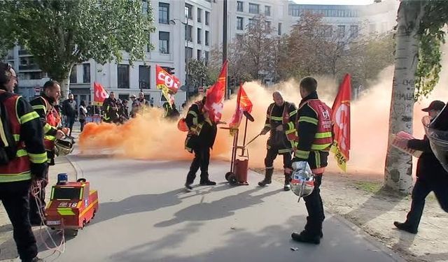 Fransız itfaiye erleri, 29 Eylül'de Paris'te gösteri düzenleyecek
